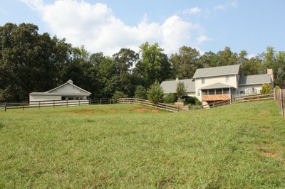 Rear hse - barn-1024x768.JPG