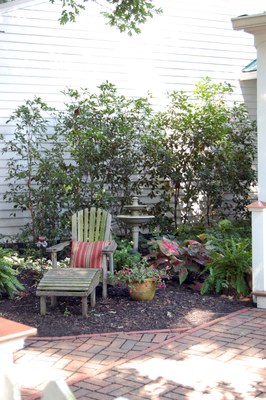 sitting area outside.jpg