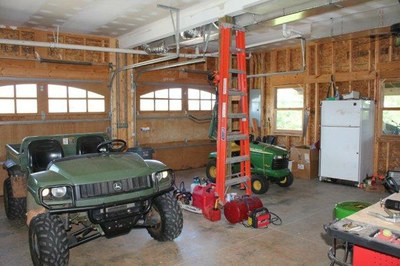 garage.jpg