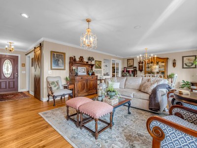 16 web or mls 305 Meadowlark 16