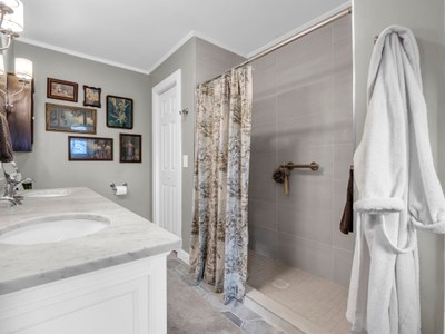 41 web or mls 305 Meadowlark 41