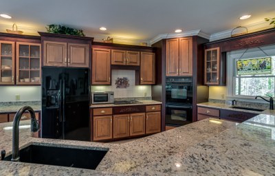 DSC 4950kitchen