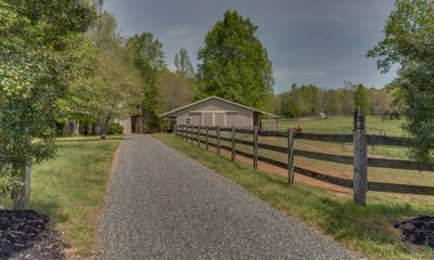 DSC 5087frontentrance