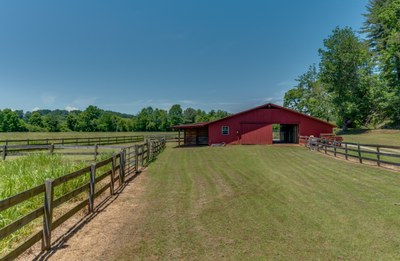 475 Bronze Ridge Dr Tryon NC 32