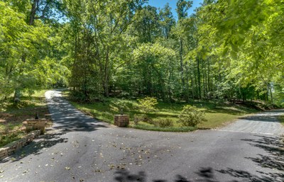 475 Bronze Ridge Dr Tryon NC 40