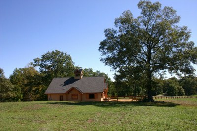 Side view barn