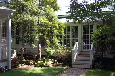 Dinning room house.jpg