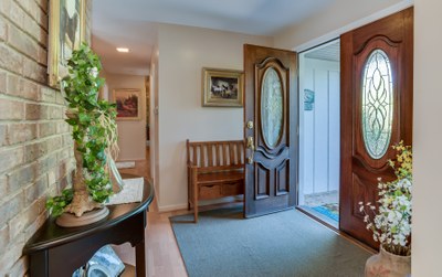 DSC 1247entryway