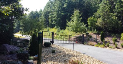 Hillcrest Gate