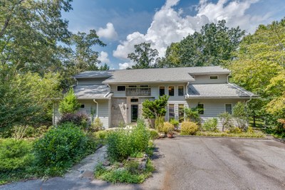 14 Glenolden Dr Landrum SC 19