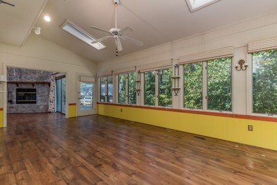 14 Glenolden Dr Landrum SC 4