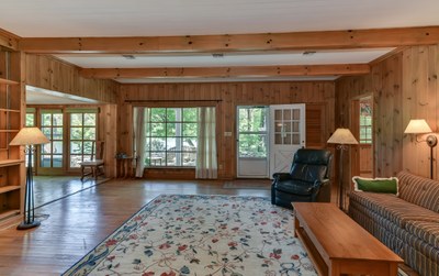 711 Green Hills Rd  37