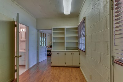 711 Green Hills Rd  52