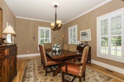 03_diningrm_SAK_4116 -Medium-2.jpg