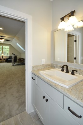 17DSCulbath_0606.JPG