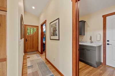 2484 W Lakeshore Dr Landrum SC 29356 17