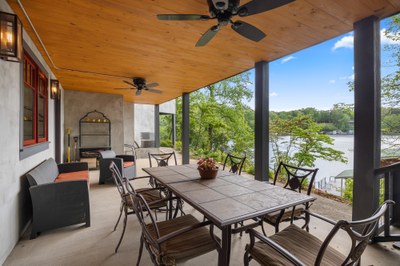 2484 W Lakeshore Dr Landrum SC 29356 56