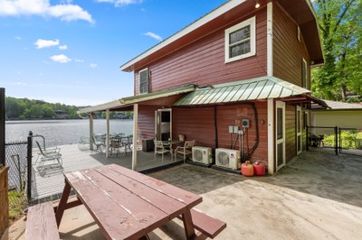 2484 W Lakeshore Dr Landrum SC 29356 66