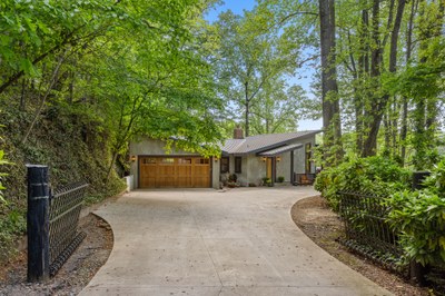2484 W Lakeshore Dr Landrum SC 29356