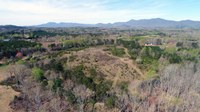 VIEWS! VIEWS! VIEWS! 27 AC in the heart of Tryon's horse country